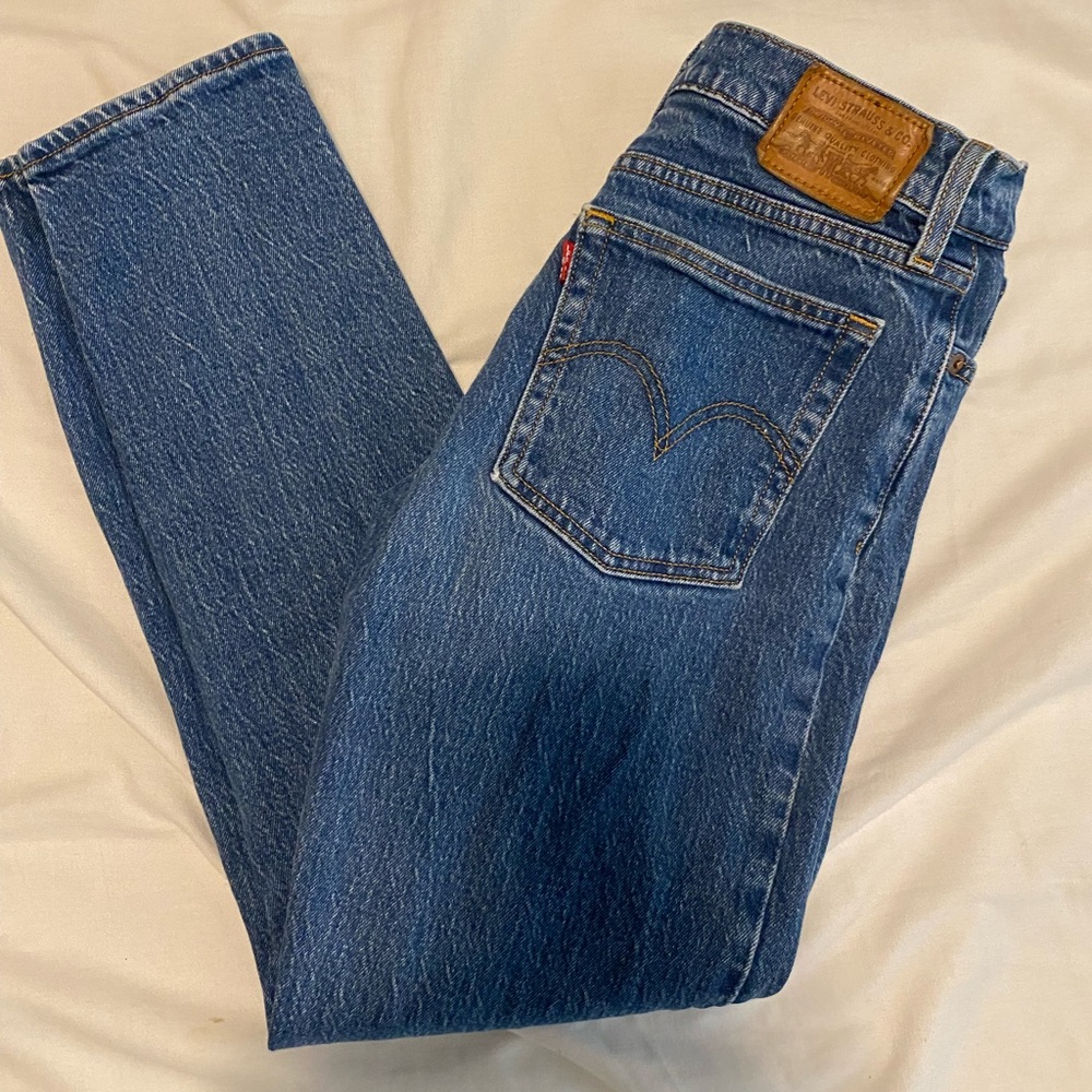 LEVIs wedgie fit jeans